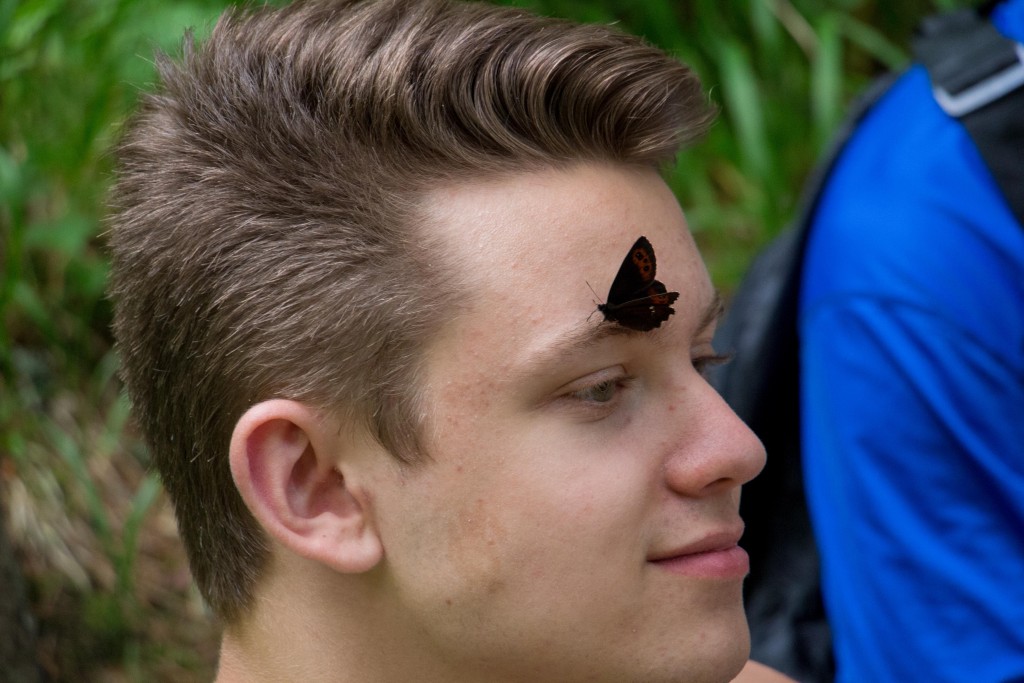 Jonah makes a friend during a group meeting